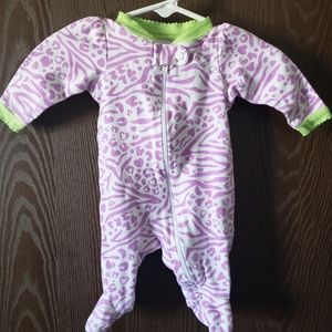 Any item with a  🌹 from my closet is 5 for $20! Brand new girl preemie onesie.